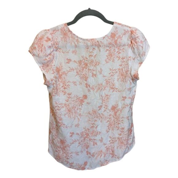 E&M Button Up Floral Blouse - Picture 2 of 6